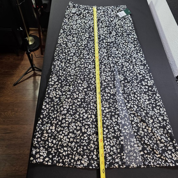 Wild Fable Womens Floral Midi Skirt Black Ditsy Print Front Slit Size S New - Picture 5 of 8